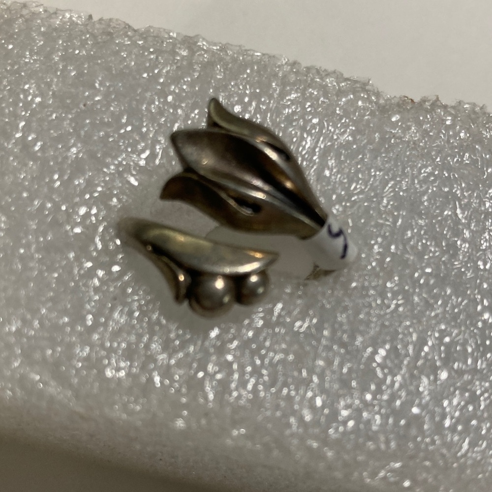 Avon Sterling Silver Beaded Ring